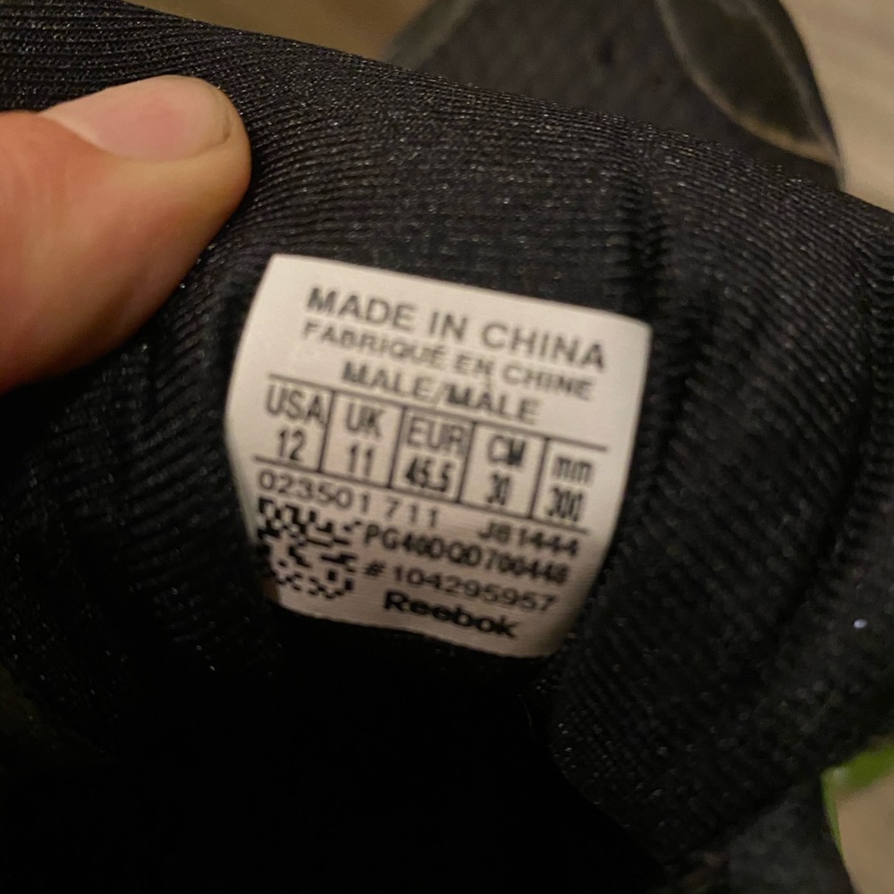 Men’s Reebok Sneaker Shoes - Picture 4 of 4